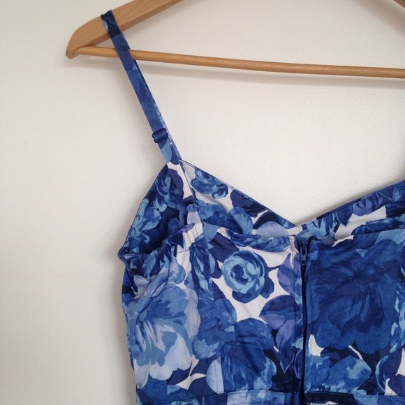 Dynamite - Blue Flower Sweet Heart Dress - Picture 8 of 8